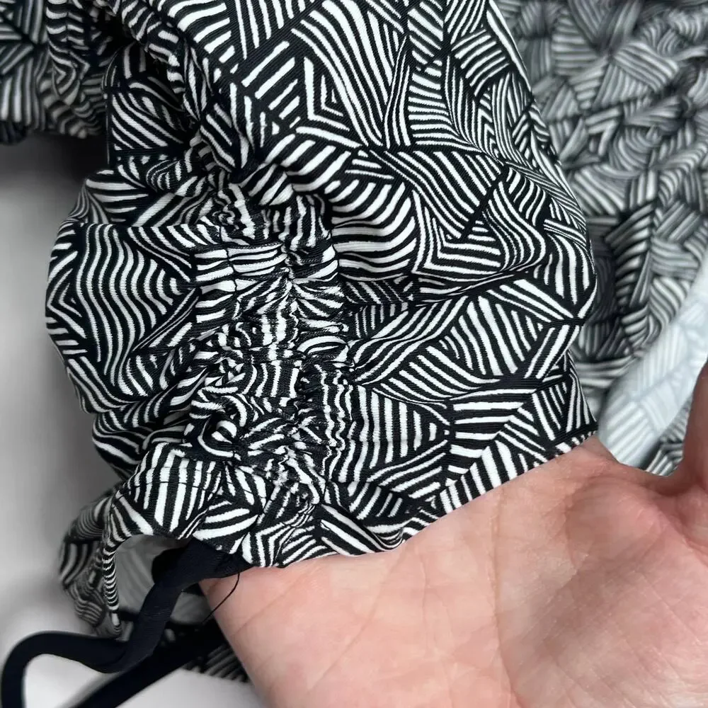 Athleta Laguna Side Scrunch Black and White Tankini Size 32 B/C